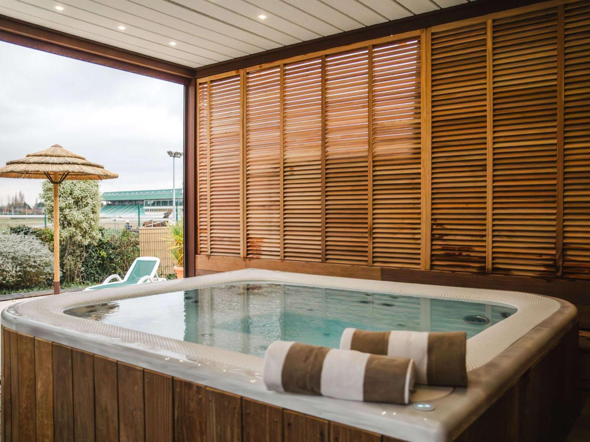 Mercure Cabourg Hotel & Spa Екстериор снимка